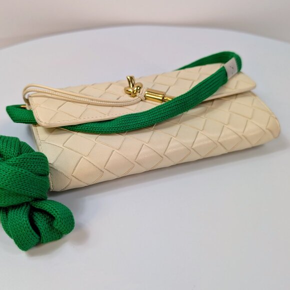 Bottega Veneta Cream Leather Intrecciato Knot Closure Flap Wallet - Picture 1 of 14